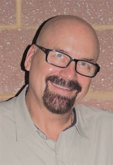 Headshot of Kevin Johnston